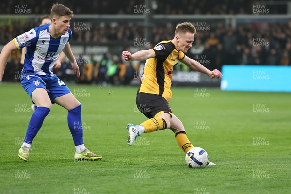 070326 - Newport County v Colchester United - Sky Bet League 2 - Matt Smith of Newport County shoots for goal 
