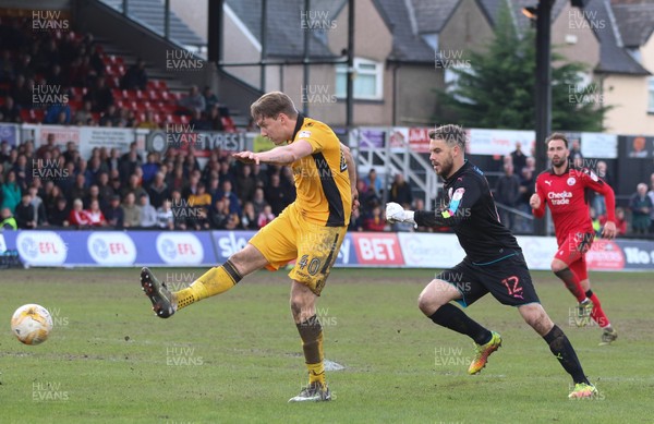 010417 - Newport County v Crawley Town, Sky Bet League 2 - Ryan Bird of Newport County misses a chance to score a second goal for Newport County after getting past Crawley Town goalkeeper Glenn Morris