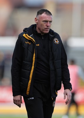 010424 - Newport County v Crawley Town, EFL Sky Bet League 2 - Newport County manager Graham Coughlan walks back to the changing room at half time