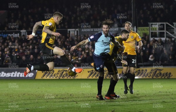 190118 - Newport County v Crawley Town, Sky Bet League 2 - Scot Bennett of Newport County flies in to fire a shot at goal