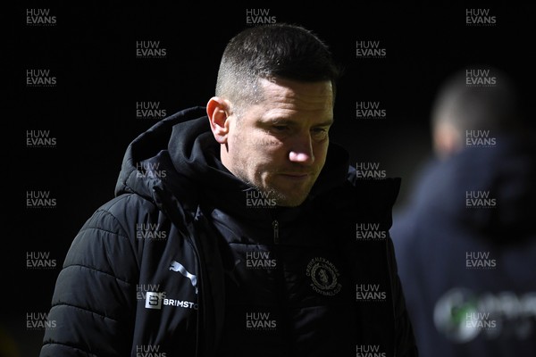 291225 - Newport County v Crewe Alexandra - Sky Bet League 2 - Lee Bell, Crewe Manager at half time