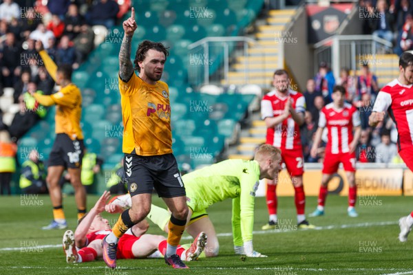 020422 - Newport County v Exeter City - Sky Bet League 2 - Dominic Telford of Newport County appeals for a corner