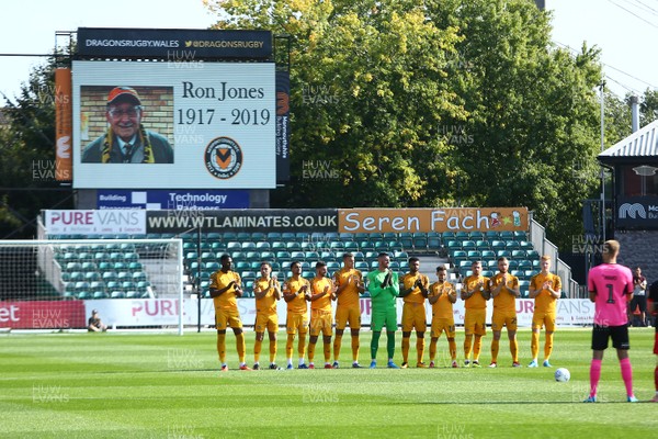 210919 Newport County vs Exeter City - Sky Bet League 2 - Players of Newport County City pay their respects to Ron Jones 