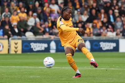 120926 - Newport County v Fleetwood Town - Sky Bet League 2 - Yahya Bamba of Newport County has a shot at goal