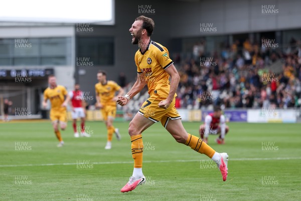 120926 - Newport County v Fleetwood Town - Sky Bet League 2 - Christian Doidge of Newport County celebrates scoring his teams first goal