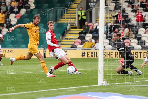 120926 - Newport County v Fleetwood Town - Sky Bet League 2 - Christian Doidge of Newport County scores his teams first goal
