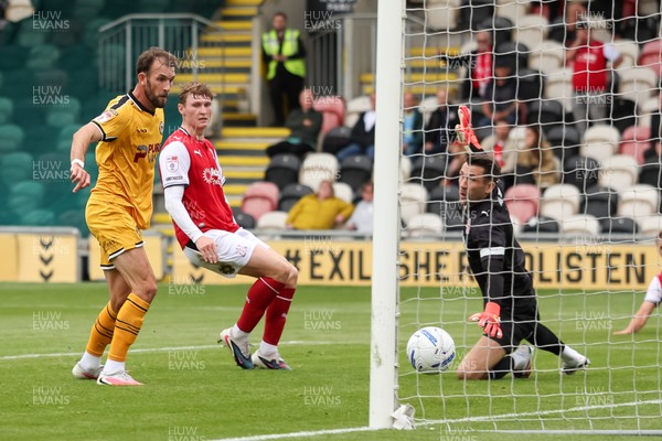 120926 - Newport County v Fleetwood Town - Sky Bet League 2 - Christian Doidge of Newport County scores his teams first goal