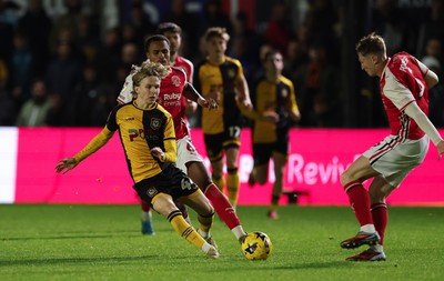131225 - Newport County v Fleetwood Town, EFL Sky Bet League 2 - Samuel Braybrooke of Newport County presses forward