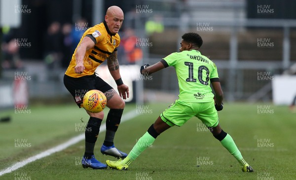 261218 - Newport County v Forest Green Rovers - SkyBet League Two - David Pipe of Newport County is challenged by Reece Brown of Forest Green Rovers