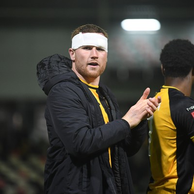 011125 - Newport County v Gillingham - FA Cup First Round - Lee Jenkins of Newport County applauding fans at full time
