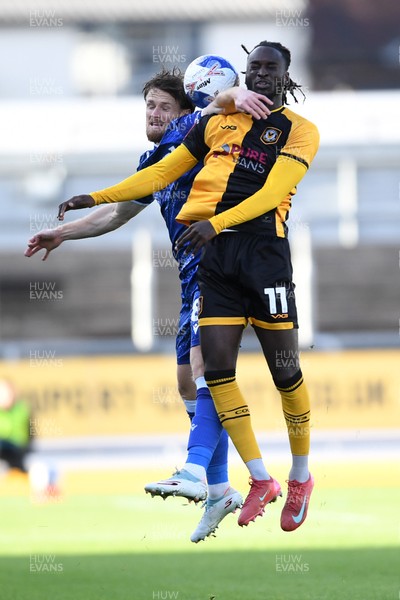 011125 - Newport County v Gillingham - FA Cup First Round - Cameron Antwi of Newport County is challenged by Armani Little of Gillingham