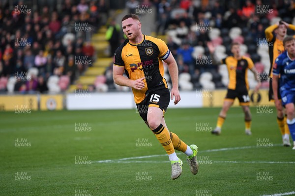 011125 - Newport County v Gillingham - FA Cup First Round - Lee Jenkins of Newport County goes close
