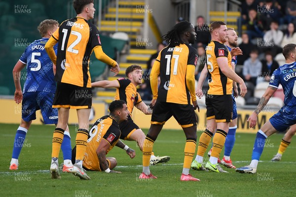 011125 - Newport County v Gillingham - FA Cup First Round - Cameron Evans of Newport County scores a goal to equaliser the game