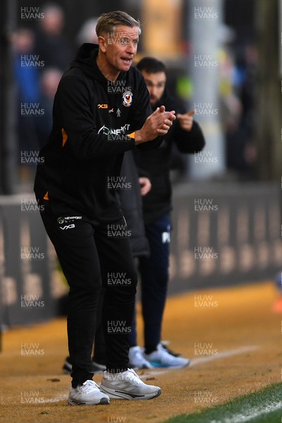 011125 - Newport County v Gillingham - FA Cup First Round - Newport County Manager, David Hughes