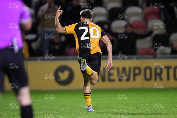 011125 - Newport County v Gillingham - FA Cup First Round - Ben Lloyd of Newport County celebrates after he scores the winning penalty 