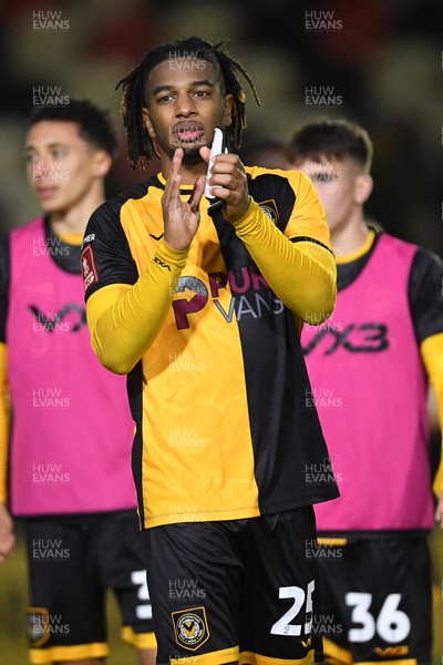 011125 - Newport County v Gillingham - FA Cup First Round -Akin Odamayo of Newport County applauding fans at full time