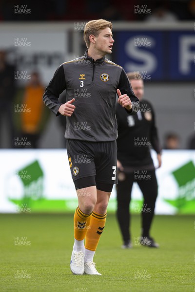 191122 - Newport County v Gillingham - Sky Bet League 2 - Declan Drysdale of Newport County during the warm up 