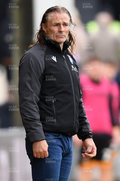 200925 - Newport County v Gillingham - Sky Bet League 2 - Gareth Ainsworth, Gillingham Manager