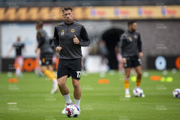 030922 - Newport County v Grimsby Town - Sky Bet League 2 - Scot Bennett of Newport County during the warm up