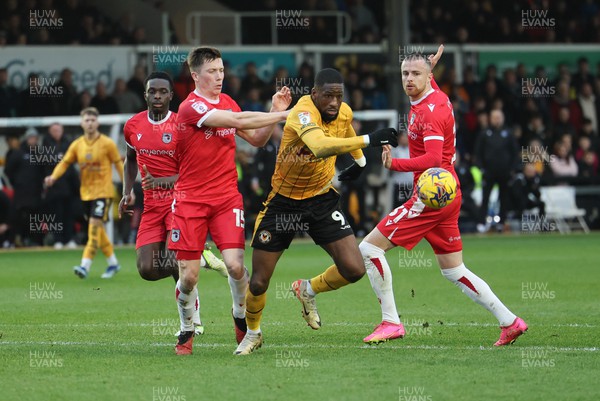 161223 - Newport County v Grimsby Town, EFL Sky Bet League 2 - Omar Bogle of Newport County looks to shoot at goal