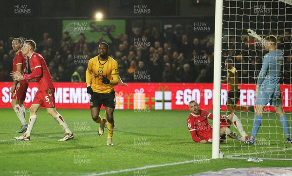 161223 - Newport County v Grimsby Town, EFL Sky Bet League 2 - Omar Bogle of Newport County wheels away to celebrate after beats Grimsby goalkeeper Harvey Cartwright to score goal