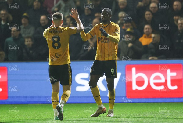 161223 - Newport County v Grimsby Town, EFL Sky Bet League 2 - Omar Bogle of Newport County celebrate with Bryn Morris of Newport County after scoring goal