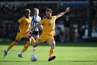 260926 - Newport County v Grimsby Town - Sky Bet League 2 - Christian Doidge of Newport County celebrates scoring a goal with team mates
