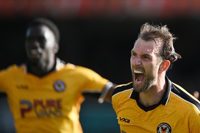 260926 - Newport County v Grimsby Town - Sky Bet League 2 - Christian Doidge of Newport County celebrates scoring a goal with team mates