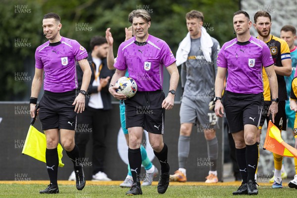 110426 - Newport County v Harrogate Town - Sky Bet League 2 - Referee Neil Hair ahead of kick off