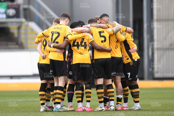 150325 - Newport County v Harrogate Town - Sky Bet League 2 - Newport huddle