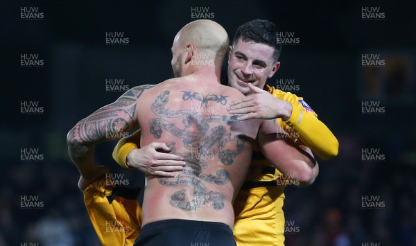 060119 - Newport County v Leicester City - FA Cup 3rd Round - Padraig Amond of Newport County celebrates with David Pipe at full time