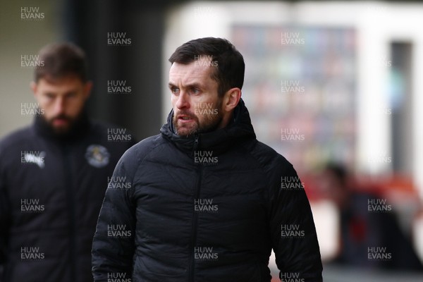 170318 - Newport County v Luton Town - Sky Bet League 2 - Manager of Luton Town Nathan Jones