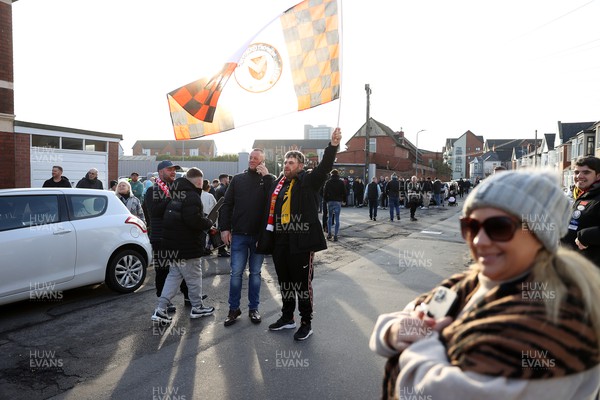 280124 - Newport County v Manchester United - FA Cup, Fourth Round - Fans arrive at Rodney Parade
