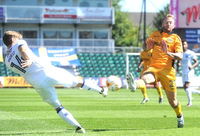 060816 - Newport County v Mansfield Town - Sky Bet League 2 -Kevan Hurst of Mansfield Town and Sean Rigg of Newport County compete