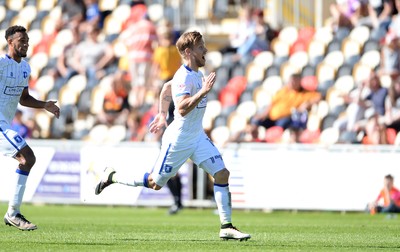 060816 - Newport County v Mansfield Town - Sky Bet League 2 -Kevan Hurst of Mansfield Town celebrates scoring goal