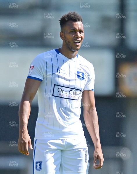 060816 - Newport County v Mansfield Town - Sky Bet League 2 -Goalscorer Matt Green of Mansfield Town