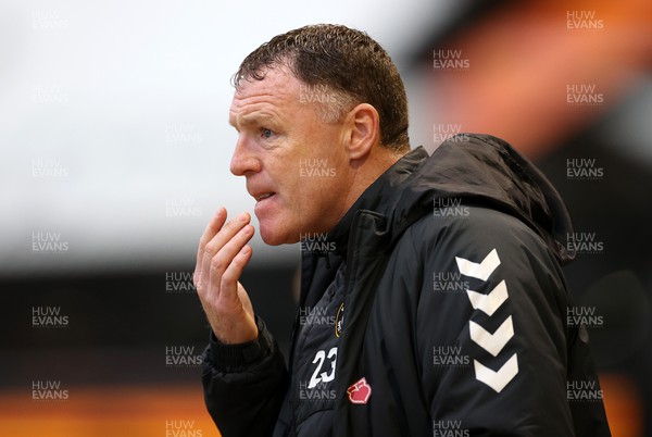 180423 - Newport County v Mansfield Town - SkyBet League Two - Newport County Manager Graham Coughlan 
