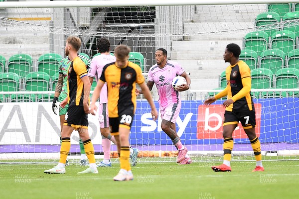 230825 - Newport County v Milton Keynes Dons - Sky Bet League 2 - Nathaniel Mendez-Laing of MK Dons scores his penalty from the spot to equalise the game on half time