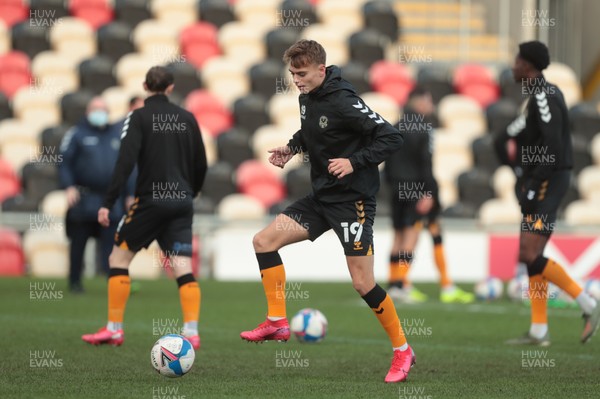 051220 - Newport County v Morecambe - Sky Bet League 2 - Scott Twine of Newport County warms up 