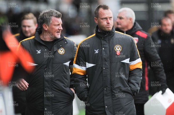 271018 - Newport County v Morecambe  Rovers - Sky Bet League 2 - Newport County manager Mike Flynn (right)