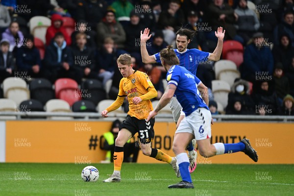 120222 - Newport County v Oldham Athletic - Sky Bet League 2 - Oli Cooper of Newport County 