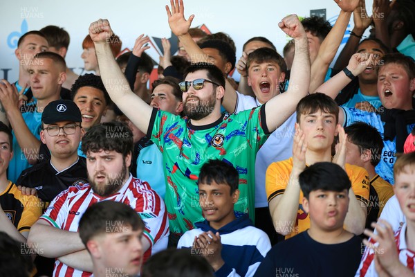 250426 - Newport County v Oldham Athletic - Sky Bet League 2 - Newport Fans celebrate 