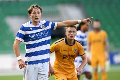 280726 - Newport County v Reading - Preseason Friendly - Charlie Savage of Reading
