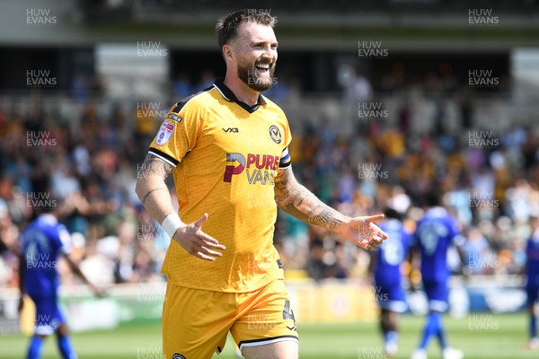 150826 - Newport County v Rochdale - Sky Bet League 2 - Kyle Cameron of Newport County celebrates scoring a goal