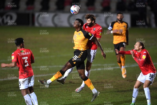 160121 - Newport County v Salford City - SkyBet League 2 - David Longe-King of Newport County gets in the air for the ball