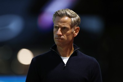 190825 - Newport County v Salford City - SkyBet League Two - Newport County Manager David Hughes 