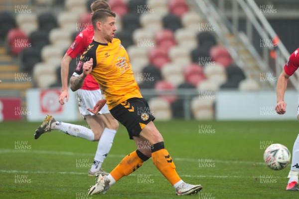 281120 - Newport County v Salford City - FA Cup Second Round - Scot Bennett of Newport County slips a pass into the Salford box   