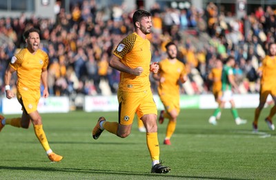 191019 - Newport County v Scunthorpe United - SkyBet League Two - Padraig Amond of Newport County celebrates scoring a goal