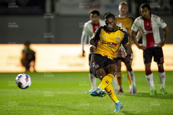 181022 - Newport County v Southampton U21 - Papa Johns Trophy - Omar Bogle of Newport County scores his side's first goal from the penalty spot
