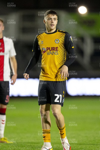 181022 - Newport County v Southampton U21 - Papa Johns Trophy - Lewis Collins of Newport County in action